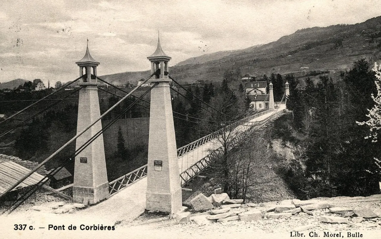 An old postcard of the Corbières bridge